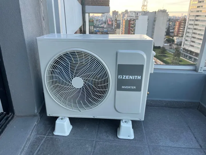 Unidad exterior Zenith inverter, instalación compartida por Argentooling